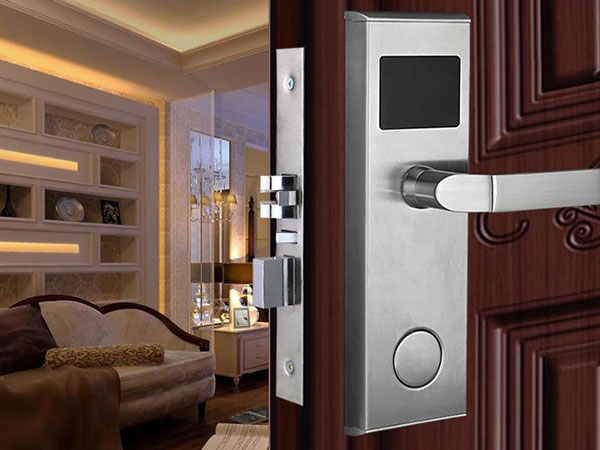 乌伊岭24小时上门开锁公司