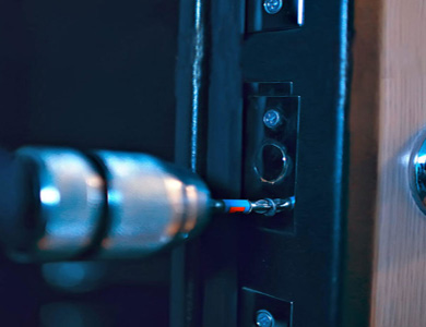 乌伊岭24小时上门开锁公司